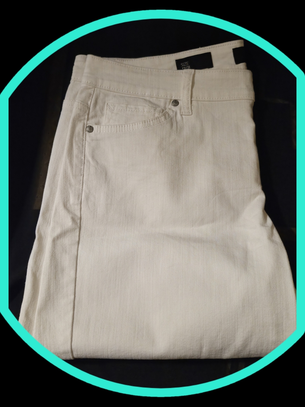 Jones New York White Denim Five Pocket  Bermuda Shorts Cotton/Spandex Blend